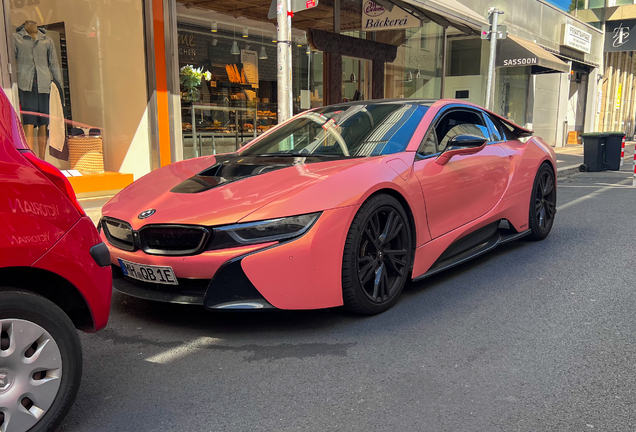 BMW i8