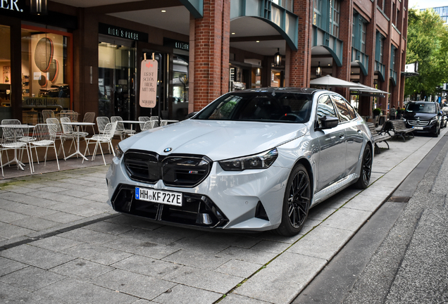 BMW M5 G90