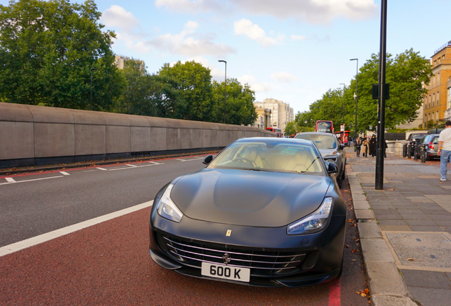 Ferrari GTC4Lusso T