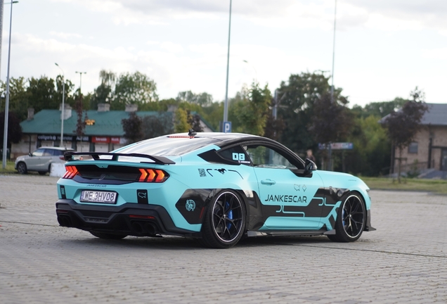 Ford Mustang Dark Horse 2024