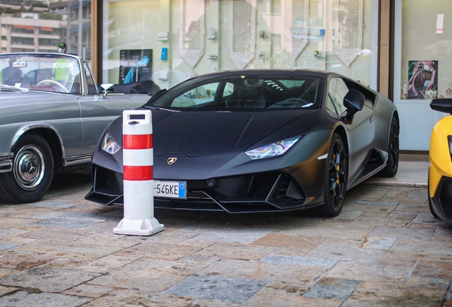Lamborghini Huracán LP640-4 EVO