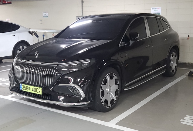 Mercedes-Maybach EQS 680 SUV