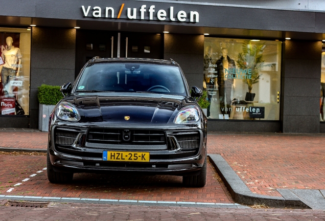 Porsche 95B Macan GTS MkIII