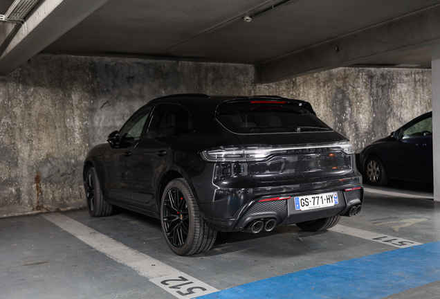 Porsche 95B Macan GTS MkIII