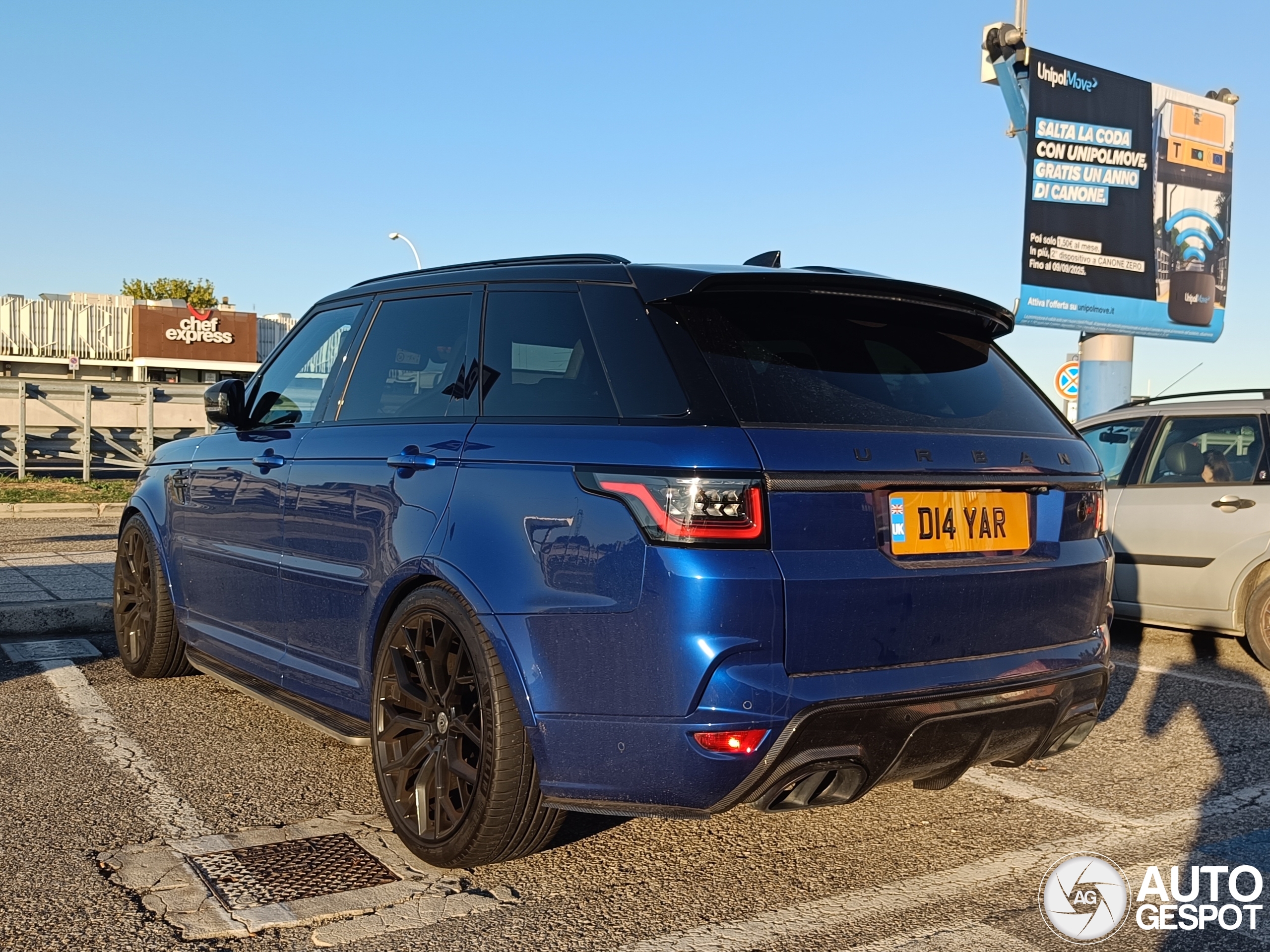 Land Rover Urban Edition Land Rover Urban Range Rover Sport SVR 2018 Carbon Edition - 04 ...