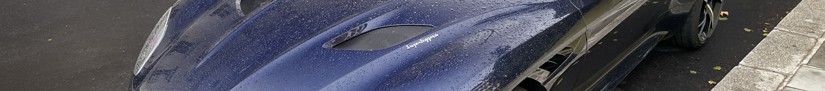 Aston Martin DBS Superleggera