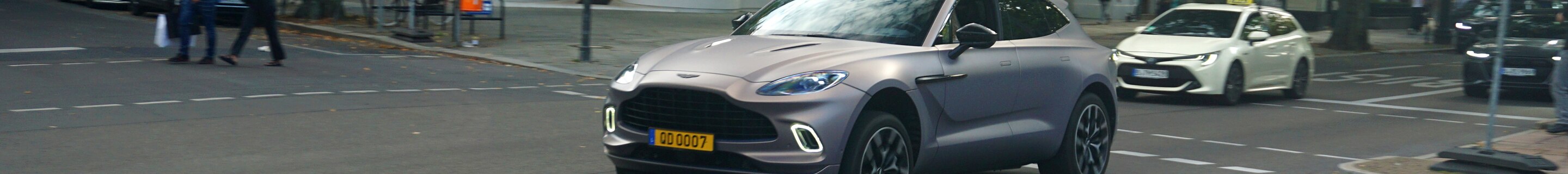 Aston Martin DBX