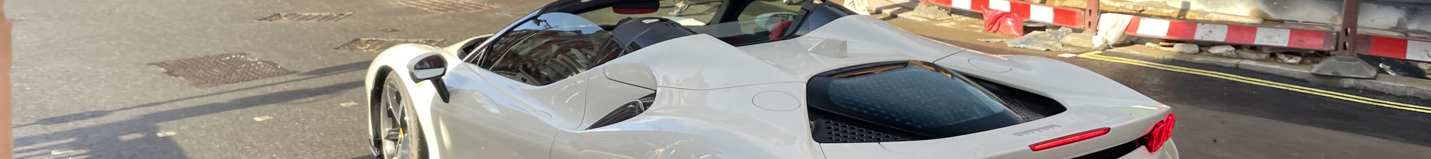 Ferrari SF90 Spider