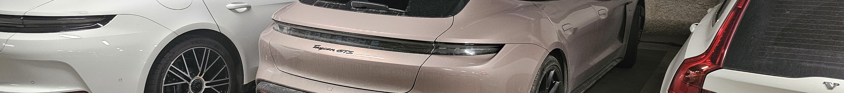 Porsche Taycan GTS Sport Turismo