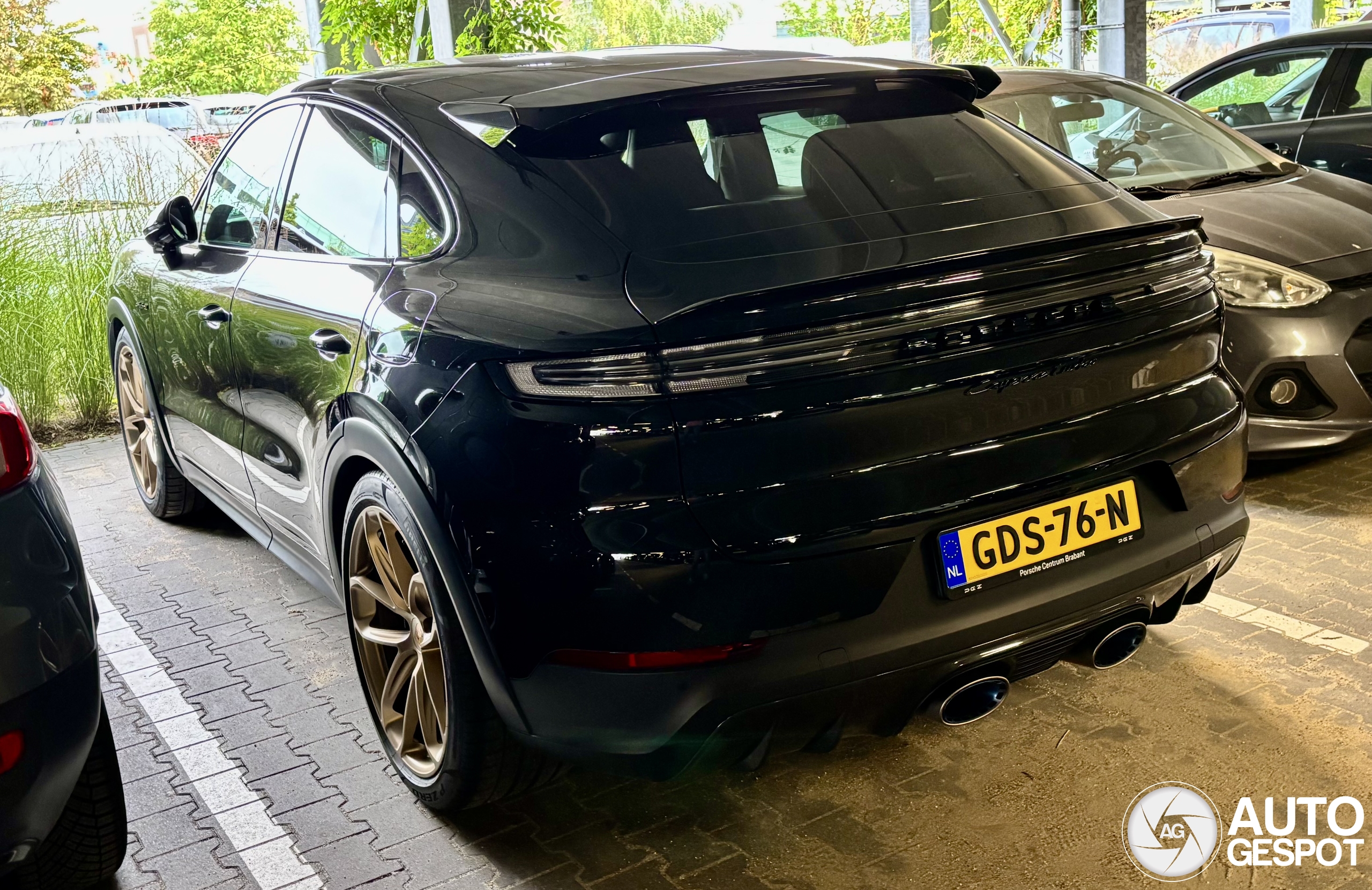Porsche Cayenne Coupé Turbo E-Hybrid
