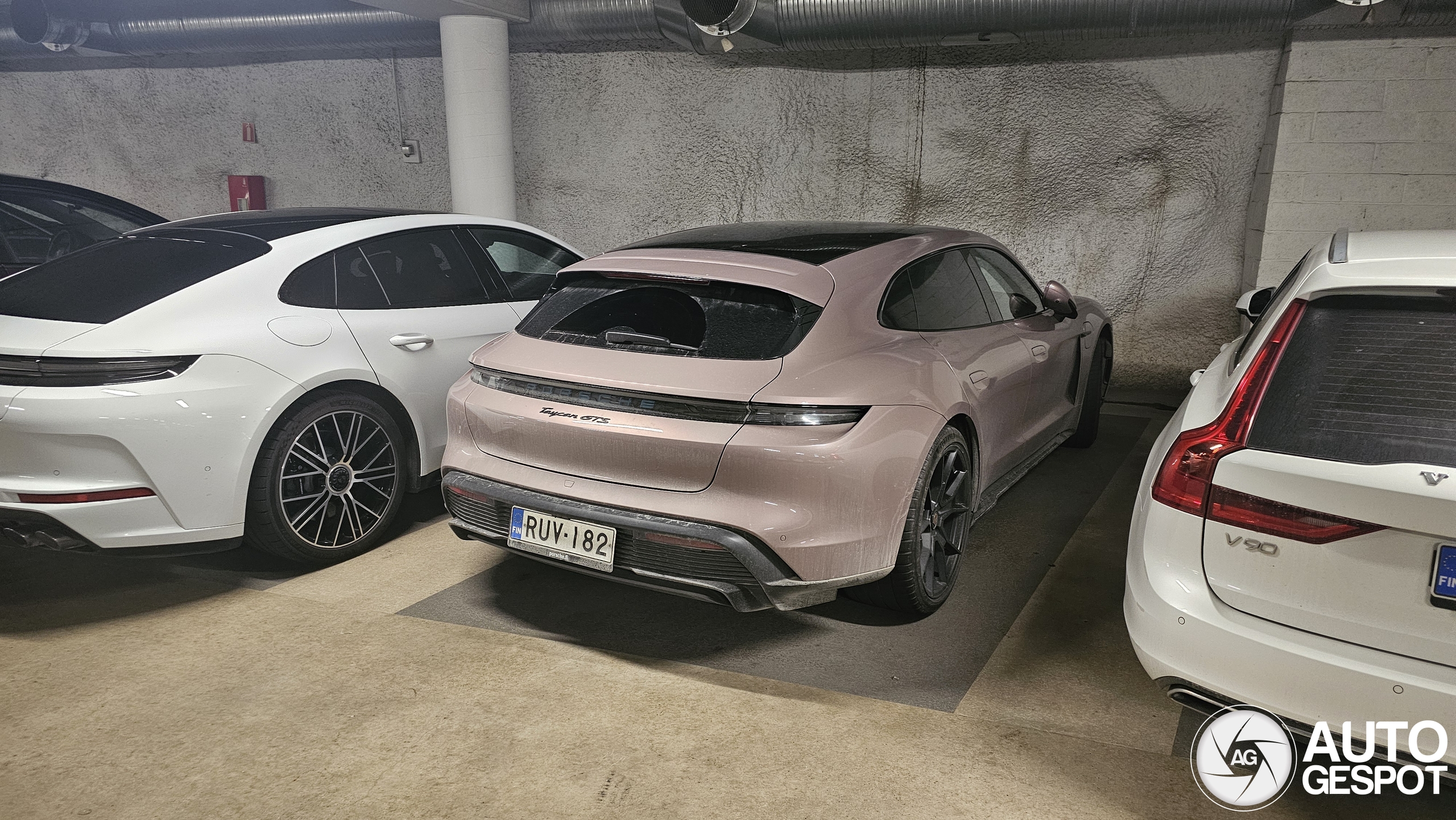 Porsche Taycan GTS Sport Turismo