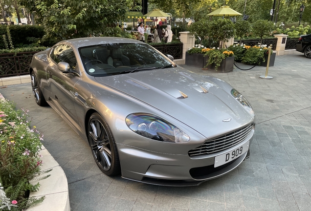 Aston Martin DBS