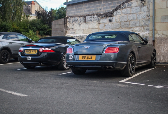 Bentley Continental GTC V8