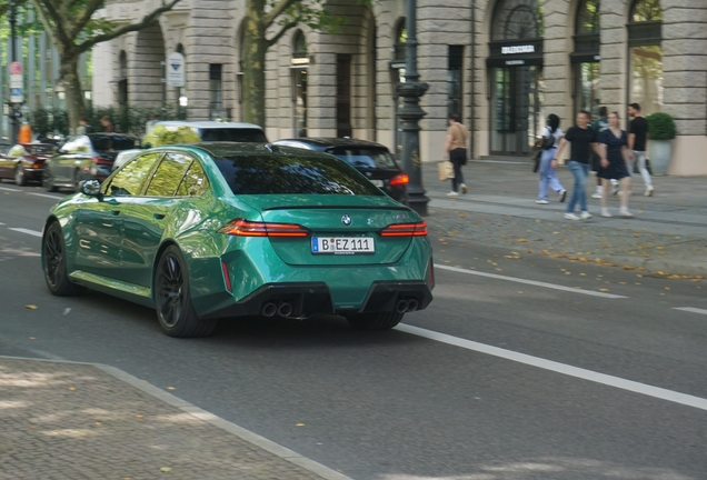 BMW M5 G90