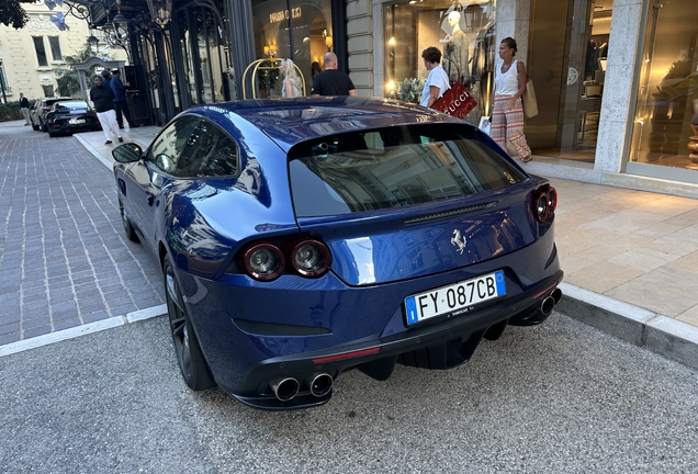 Ferrari GTC4Lusso