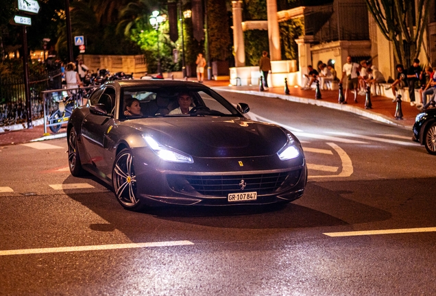 Ferrari GTC4Lusso