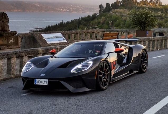 Ford GT 2020 Liquid Carbon Edition