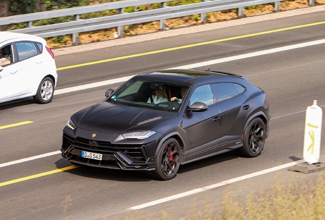 Lamborghini Urus Performante