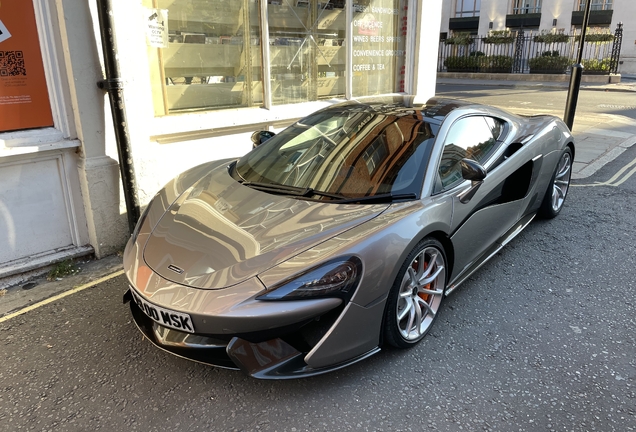 McLaren 570GT