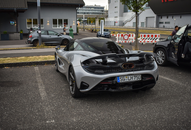 McLaren 750S