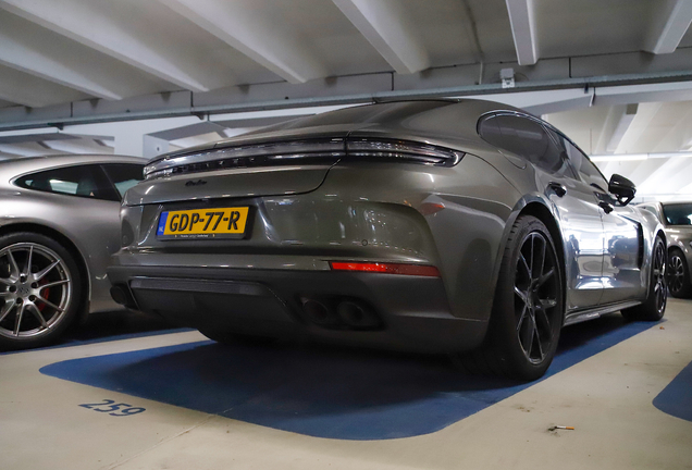 Porsche 972 Panamera Turbo E-Hybrid