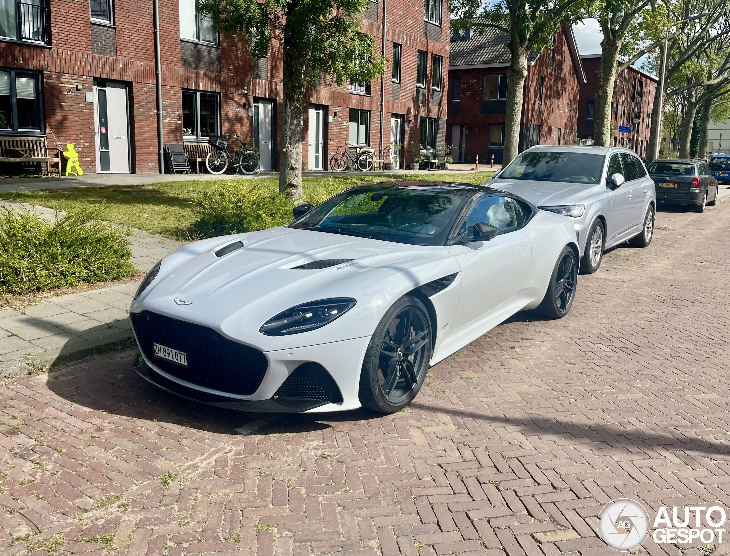Aston Martin DBS Superleggera