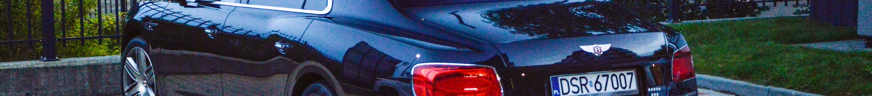 Bentley Flying Spur V8