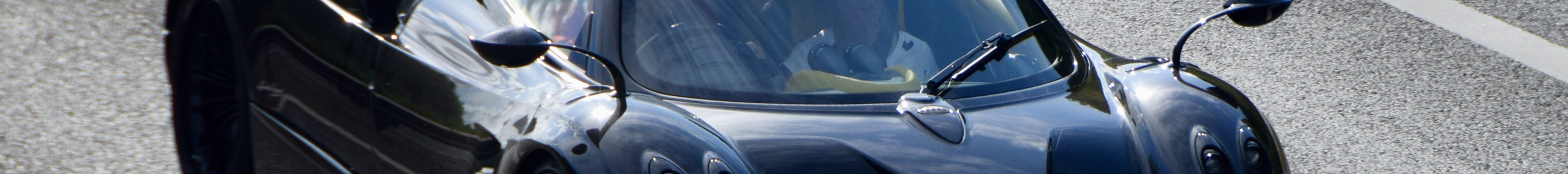 Pagani Huayra Roadster