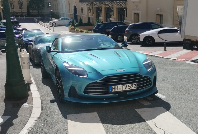 Aston Martin DB12 Volante
