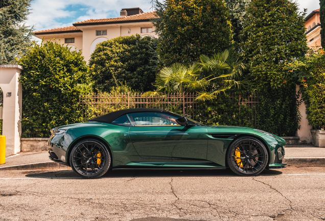 Aston Martin DB12 Volante