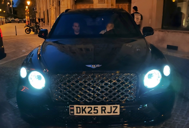 Bentley Bentayga EWB Mulliner