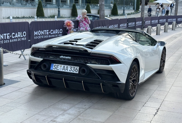 Lamborghini Huracán LP640-4 EVO Spyder