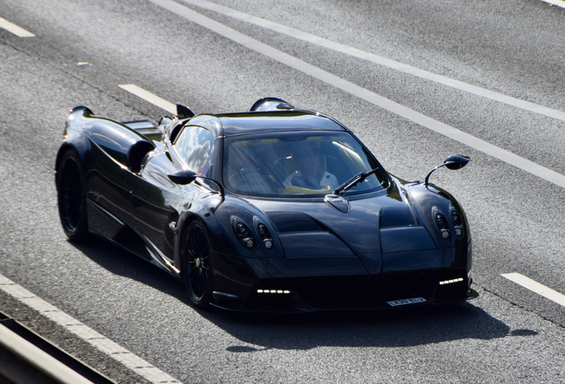 Pagani Huayra Roadster