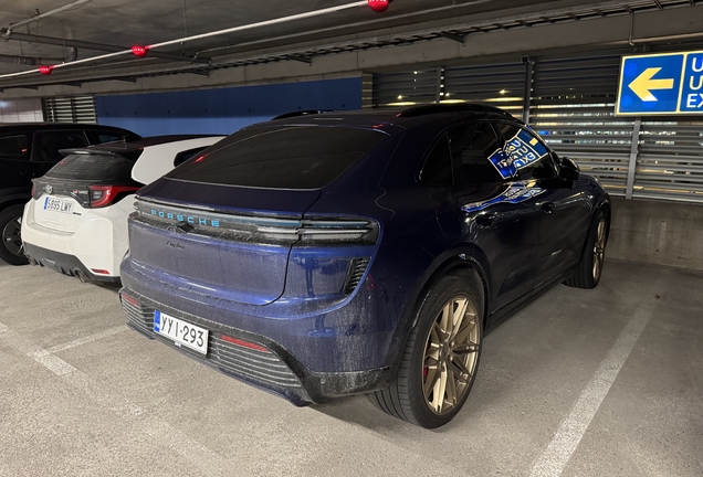 Porsche Macan EV Turbo