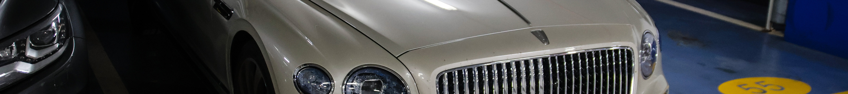 Bentley Flying Spur V8 2021