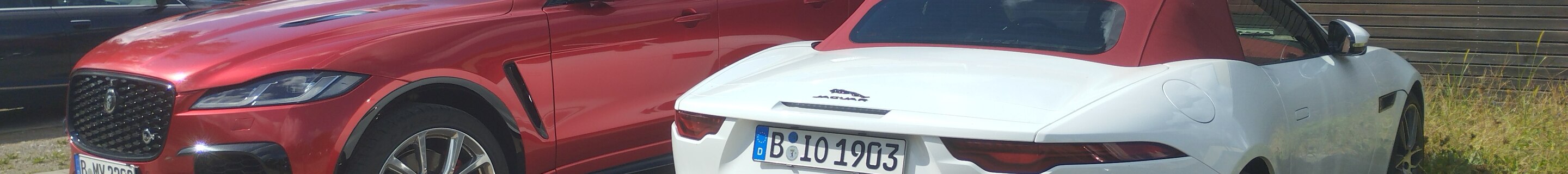 Jaguar F-TYPE P450 75 Convertible