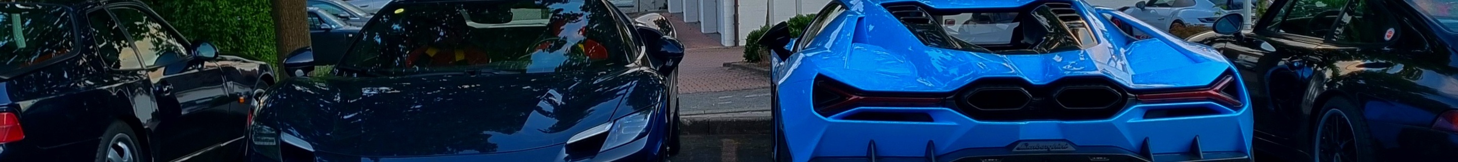 Lamborghini Revuelto