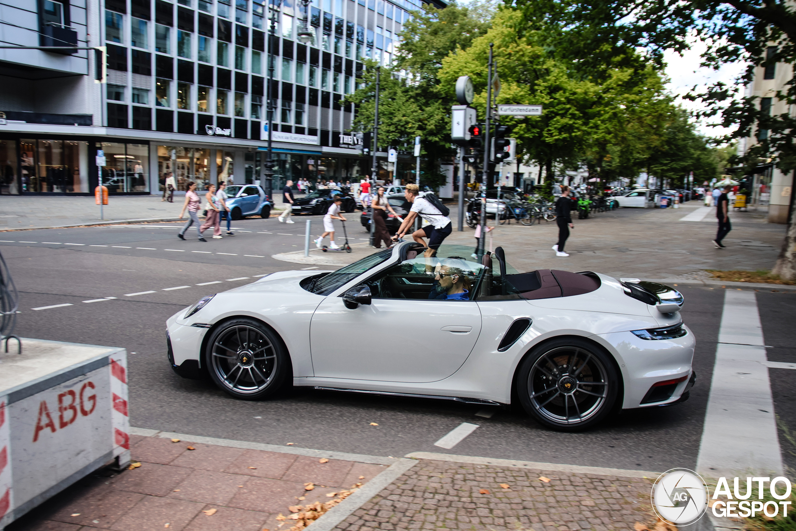Porsche 992 Turbo S Cabriolet MkI