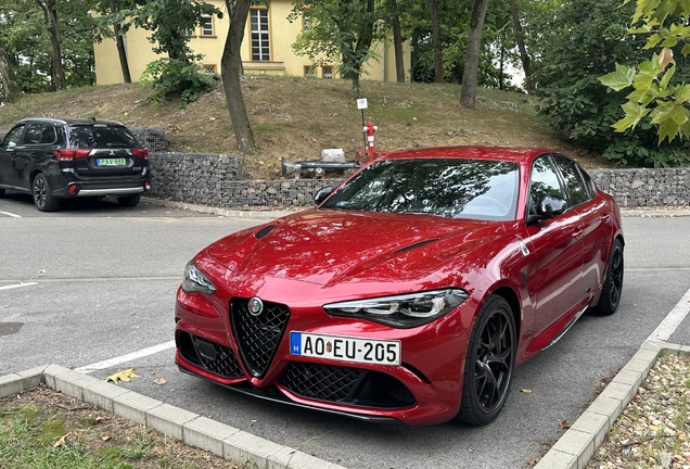 Alfa Romeo Giulia Quadrifoglio 2023