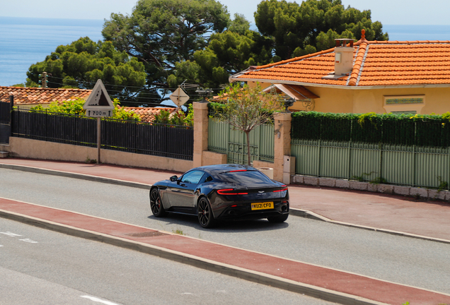 Aston Martin DB11 AMR