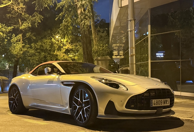 Aston Martin DB12 Volante