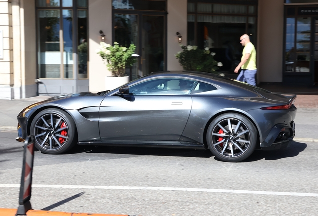 Aston Martin V8 Vantage 2018