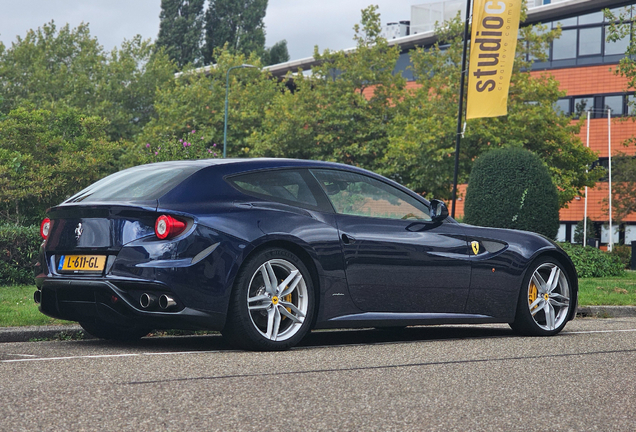Ferrari FF