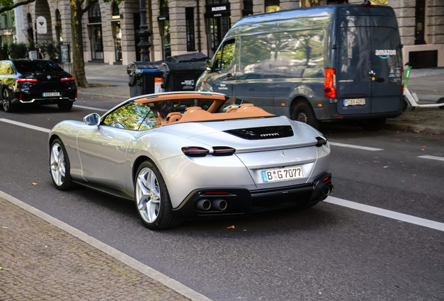 Ferrari Roma Spider
