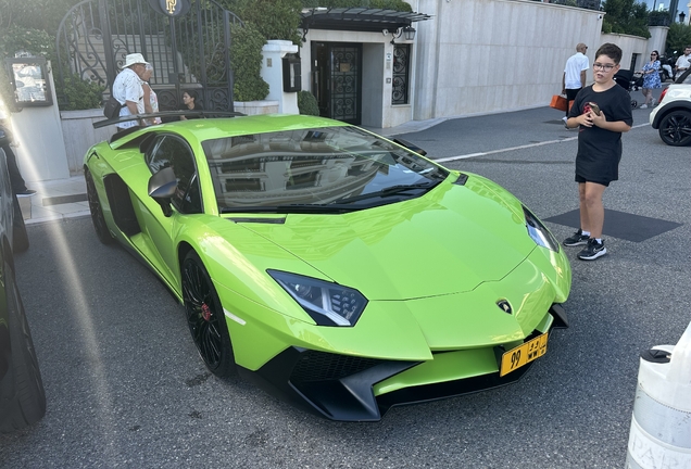Lamborghini Aventador LP750-4 SuperVeloce