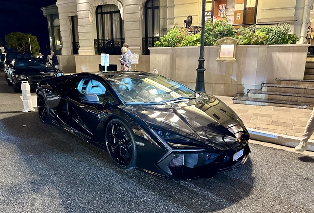 Lamborghini Revuelto