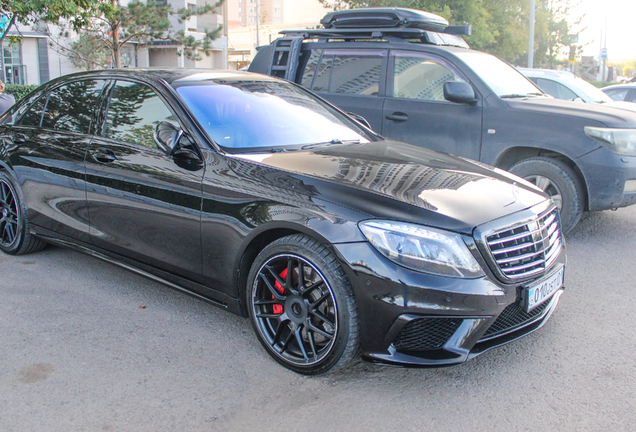 Mercedes-AMG S 63 V222