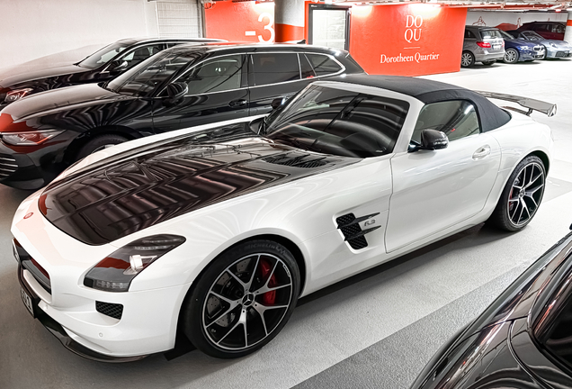 Mercedes-Benz SLS AMG GT Roadster Final Edition