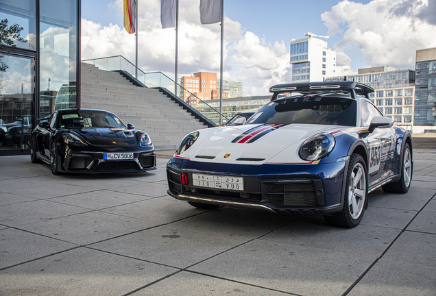 Porsche 992 Dakar