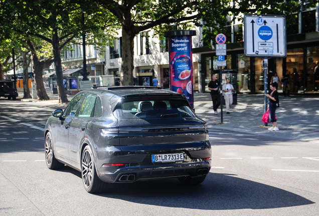 Porsche 9YA Cayenne Turbo E-Hybrid